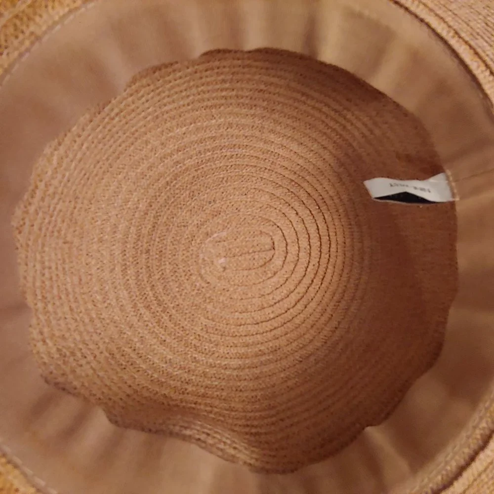 Nine West large floppy straw sun hat with pink straw flower and trim - Picture 6 of 8